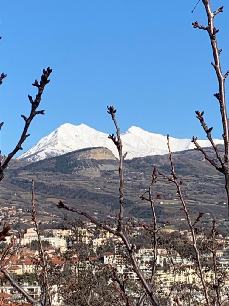 T4 Vue Imprenable Montagnes Et Ville Gap Bagian luar foto