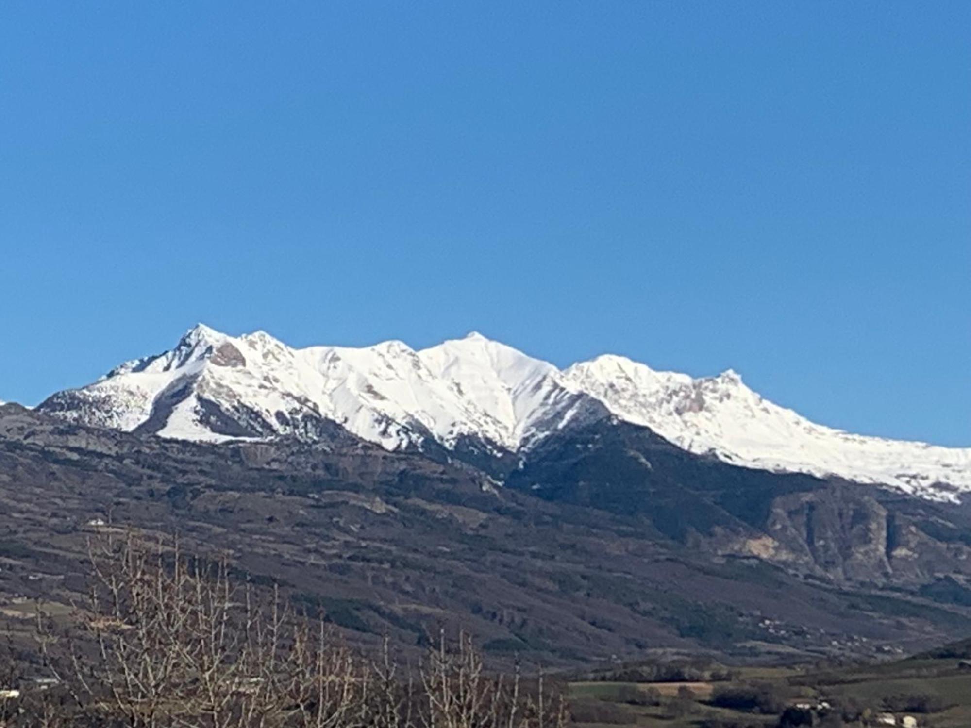 T4 Vue Imprenable Montagnes Et Ville Gap Bagian luar foto